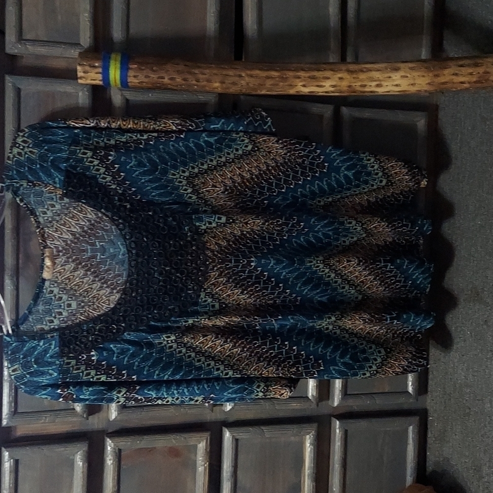 LAVISH Plus Butterfly Sleeve Blouse Size 2X